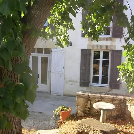 Maison Spacieuse A Avec Jardin Vic-Fezensac