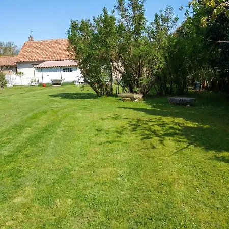 Maison Spacieuse à Avec Jardin Casa vacanze Vic-Fezensac